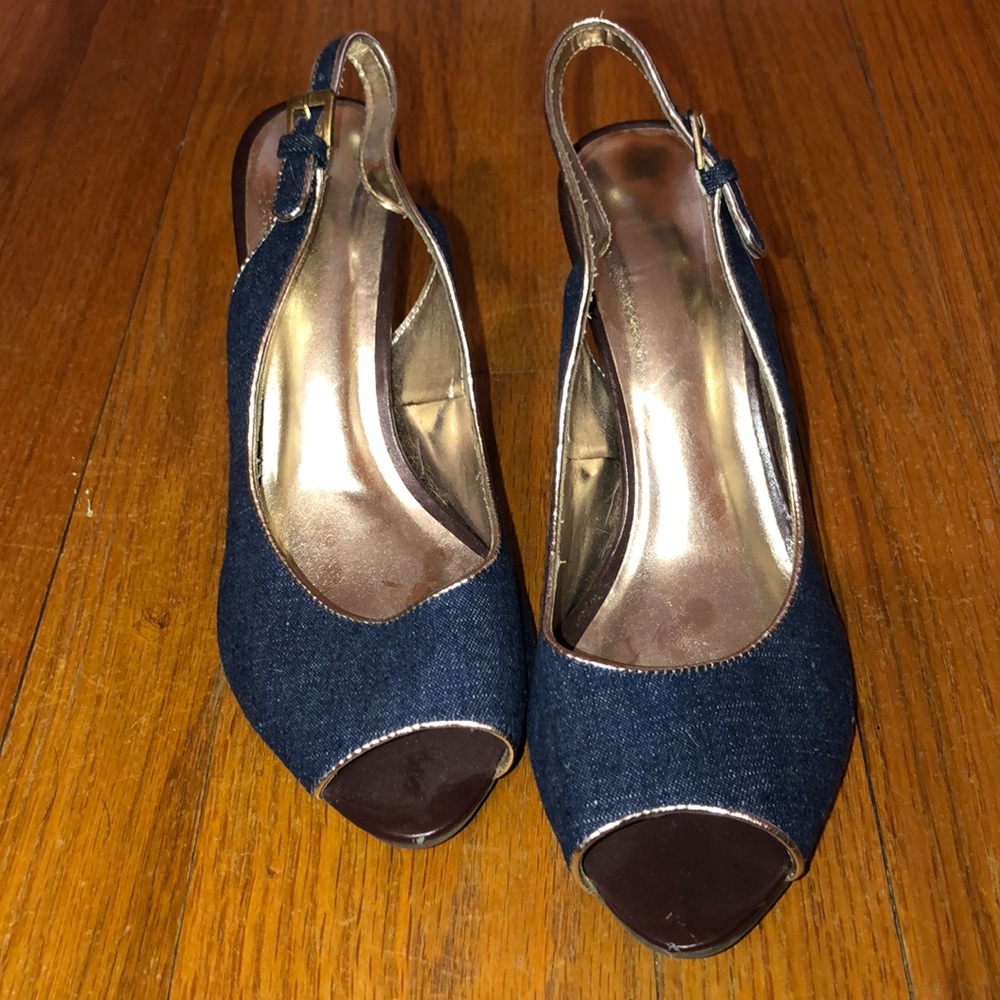 Pep toe denim heels
